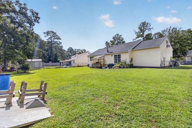 105 Ewell Court, Summerville, SC 29486