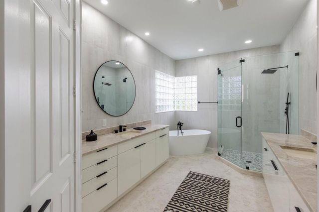 2443 Players Court, Wellington, FL 33414