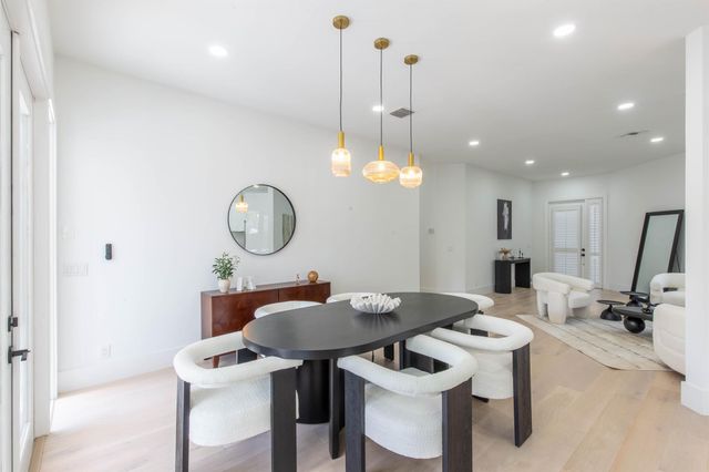 2443 Players Court, Wellington, FL 33414