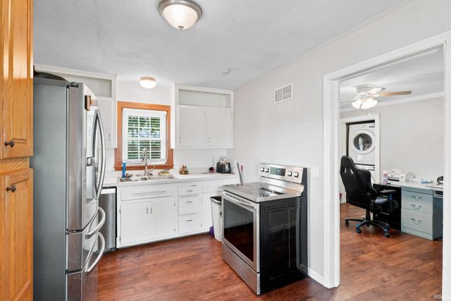 1415 Sweetser Avenue, Evansville, IN 47714