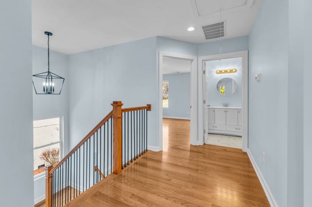 209 Luna Dr, Nashville, TN 37211