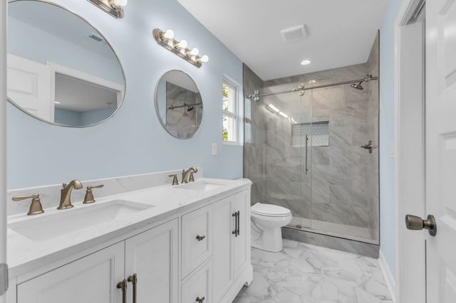 209 Luna Dr, Nashville, TN 37211