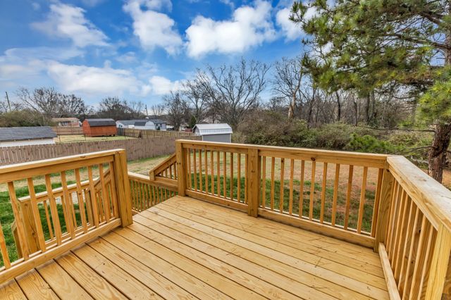 209 Luna Dr, Nashville, TN 37211