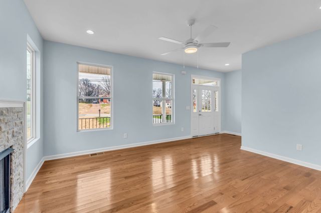 209 Luna Dr, Nashville, TN 37211