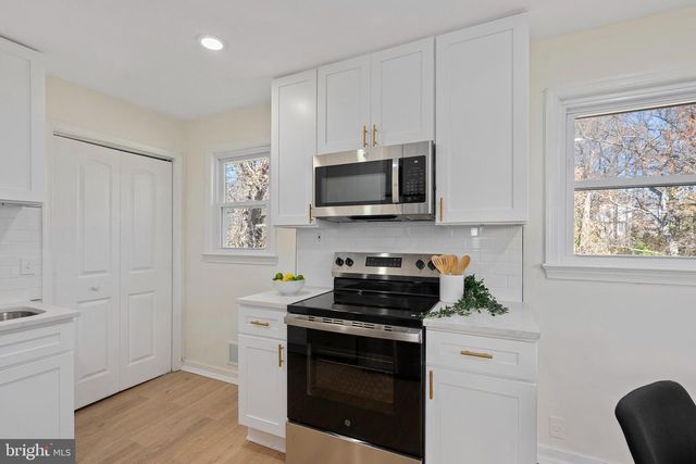 5438 ODELL RD, Beltsville, MD 20705