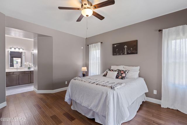 502 W Flaxen Drive, Oro Valley, AZ 85755