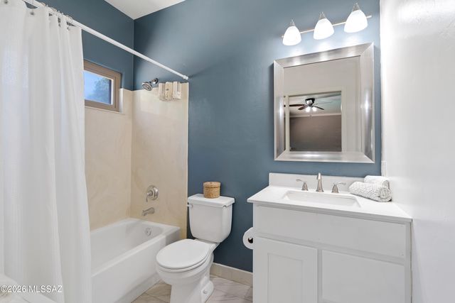 502 W Flaxen Drive, Oro Valley, AZ 85755