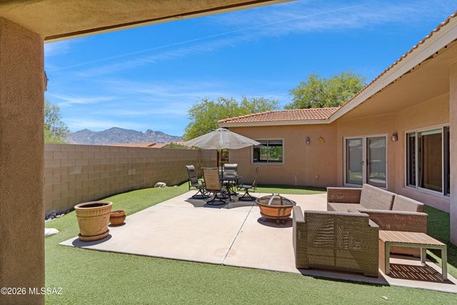 502 W Flaxen Drive, Oro Valley, AZ 85755