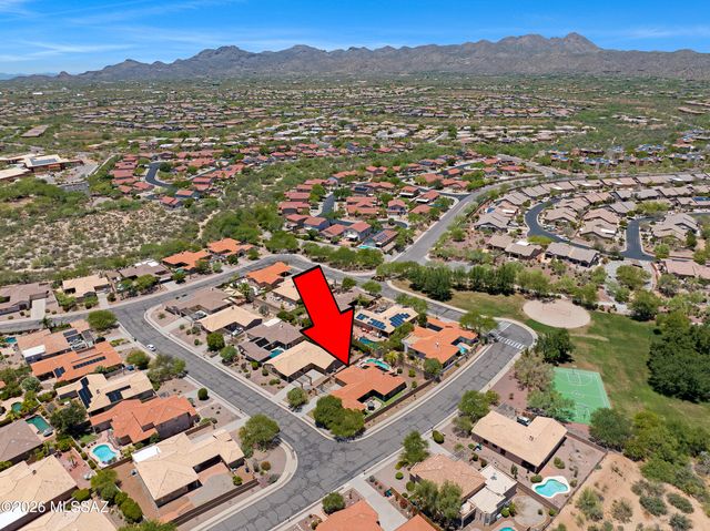 502 W Flaxen Drive, Oro Valley, AZ 85755