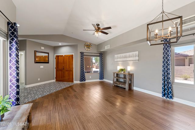 502 W Flaxen Drive, Oro Valley, AZ 85755