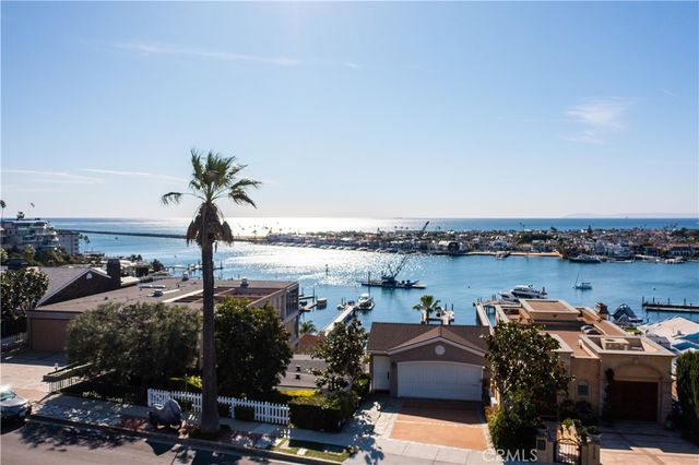 2212 Pacific Drive, Corona Del Mar, CA 92625