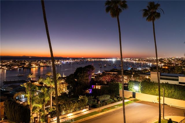 2212 Pacific Drive, Corona Del Mar, CA 92625