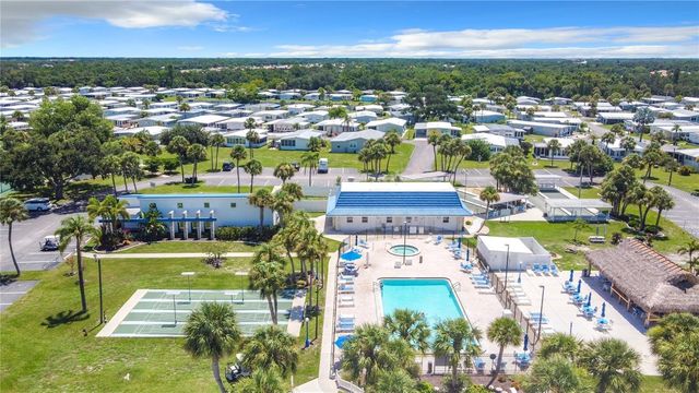522 VIA VENETO, Venice, FL 34285