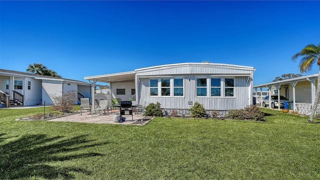 522 VIA VENETO, Venice, FL 34285