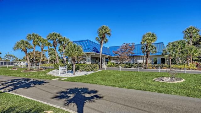 522 VIA VENETO, Venice, FL 34285
