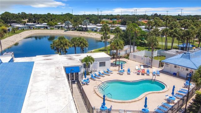 522 VIA VENETO, Venice, FL 34285