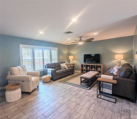 3070 GULF GATE DRIVE, Sarasota, FL 34231
