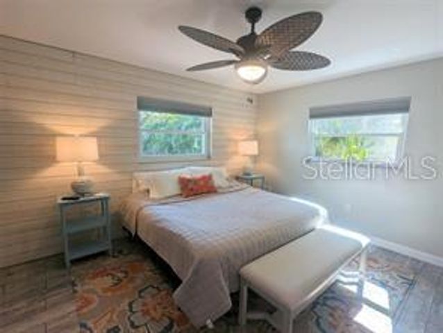 3070 GULF GATE DRIVE, Sarasota, FL 34231