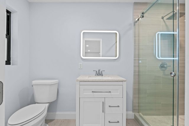 699 NE 40th Street, Oakland Park, FL 33334