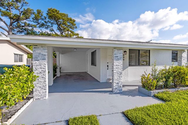 699 NE 40th Street, Oakland Park, FL 33334