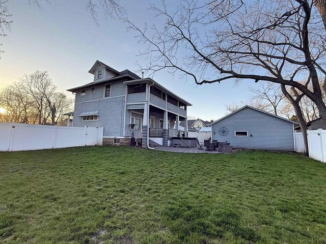 236 N Washington Street, Janesville, WI 53548