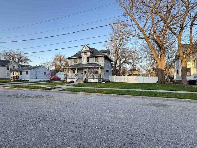 236 N Washington Street, Janesville, WI 53548