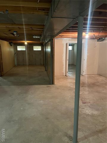 14227 Kinderhook Drive, Chesterfield, MO 63017