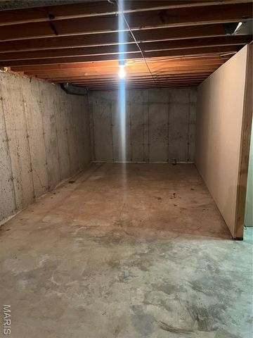 14227 Kinderhook Drive, Chesterfield, MO 63017