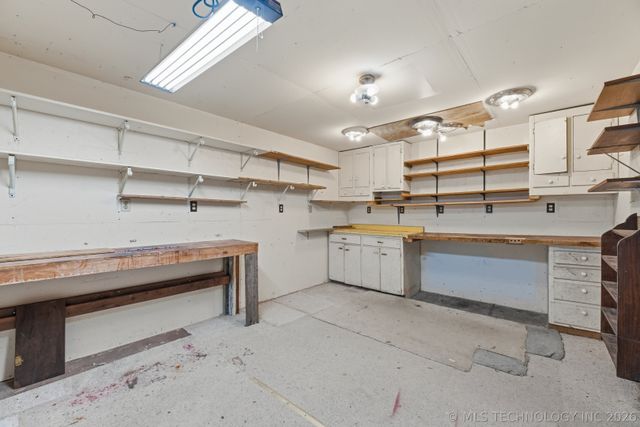 518 Fox Run Court, Mannford, OK 74044