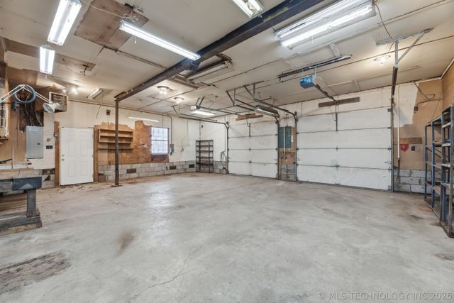 518 Fox Run Court, Mannford, OK 74044