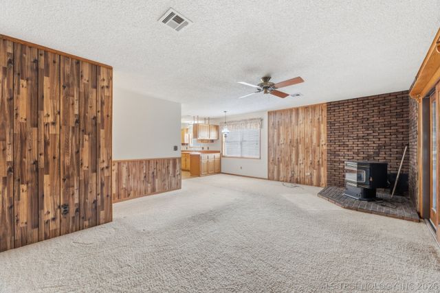 518 Fox Run Court, Mannford, OK 74044