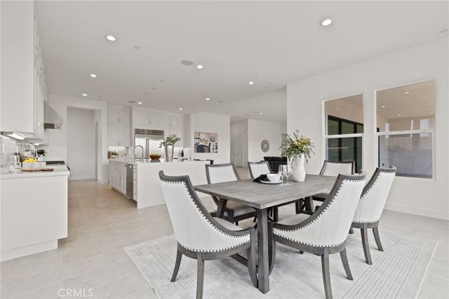 30041 N Avenida Sierra Madre, Valencia, CA 91354