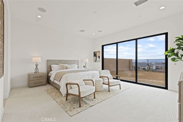 30041 N Avenida Sierra Madre, Valencia, CA 91354