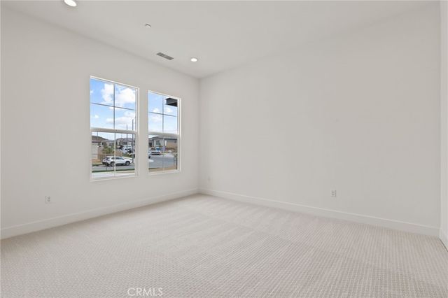 30041 N Avenida Sierra Madre, Valencia, CA 91354