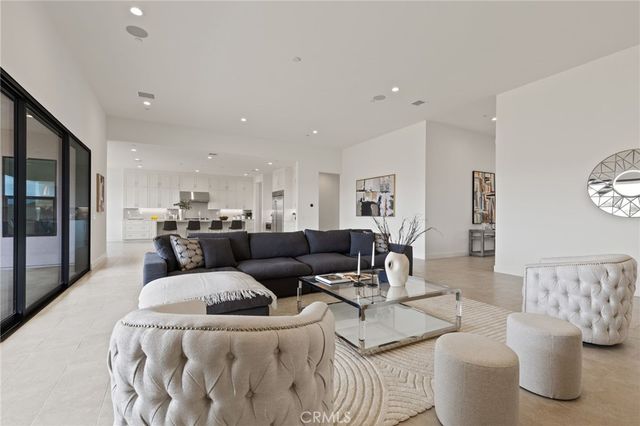 30041 N Avenida Sierra Madre, Valencia, CA 91354