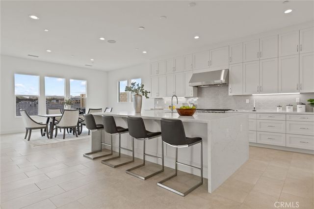 30041 N Avenida Sierra Madre, Valencia, CA 91354