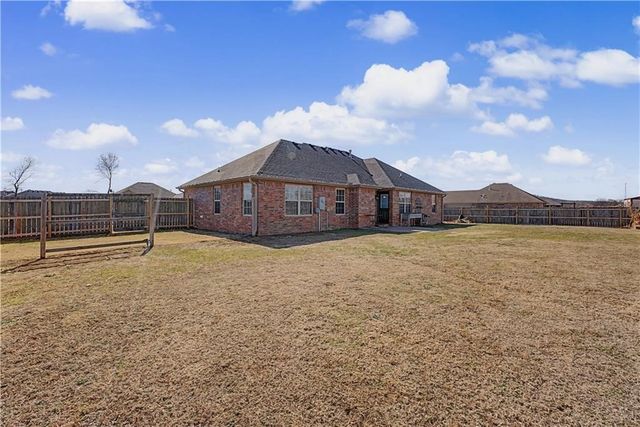 706 Sedgwick Drive, Prairie Grove, AR 72753