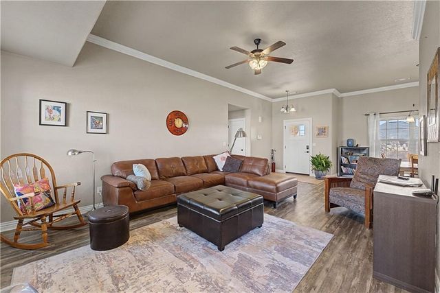 706 Sedgwick Drive, Prairie Grove, AR 72753