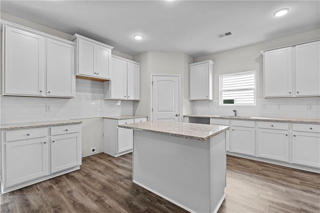 489 Charleston Place, Villa Rica, GA 30180