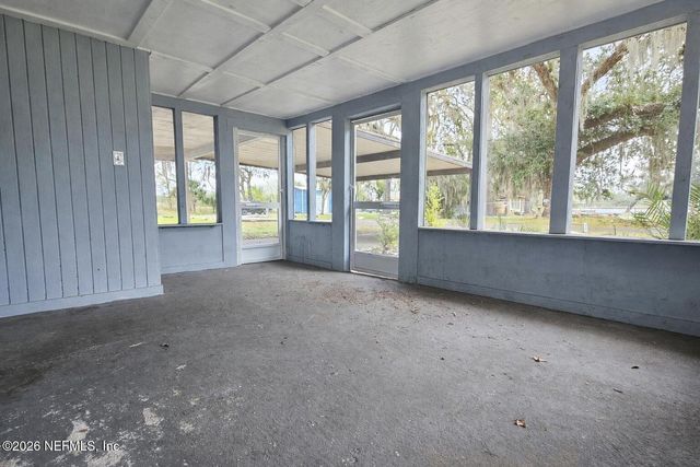 8726 MONROE Avenue, Jacksonville, FL 32208