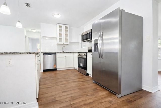 8726 MONROE Avenue, Jacksonville, FL 32208