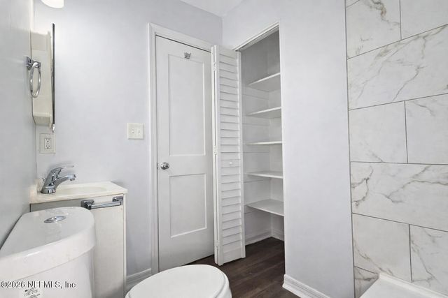 8726 MONROE Avenue, Jacksonville, FL 32208