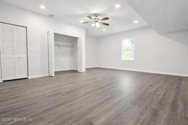 8726 MONROE Avenue, Jacksonville, FL 32208