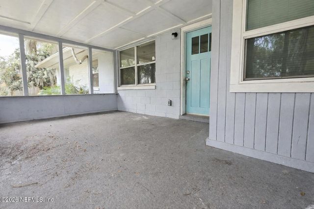 8726 MONROE Avenue, Jacksonville, FL 32208