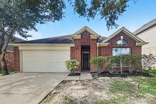 2718 Darby Brook Drive, Fresno, TX 77545