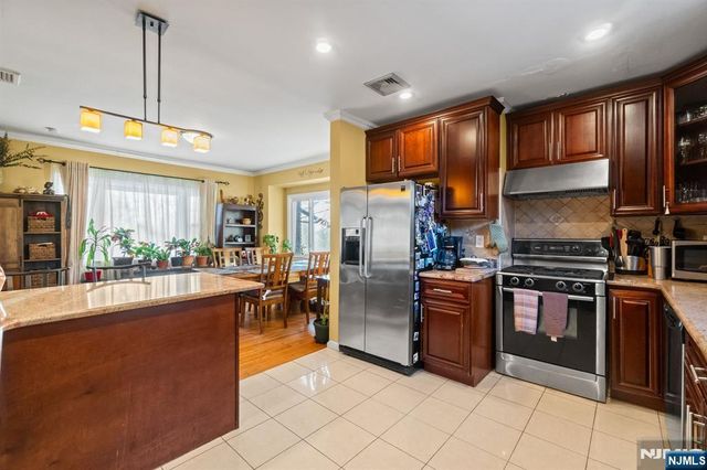 403 Hazlitt Avenue, Leonia, NJ 07605