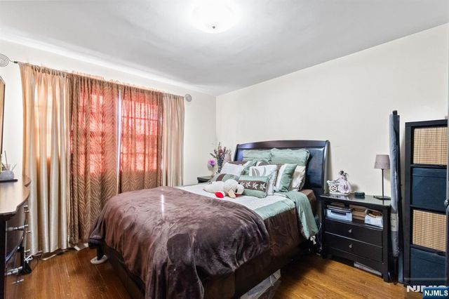 403 Hazlitt Avenue, Leonia, NJ 07605