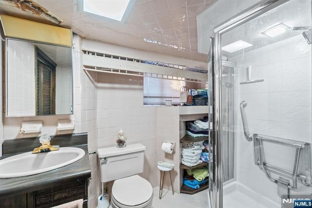 403 Hazlitt Avenue, Leonia, NJ 07605