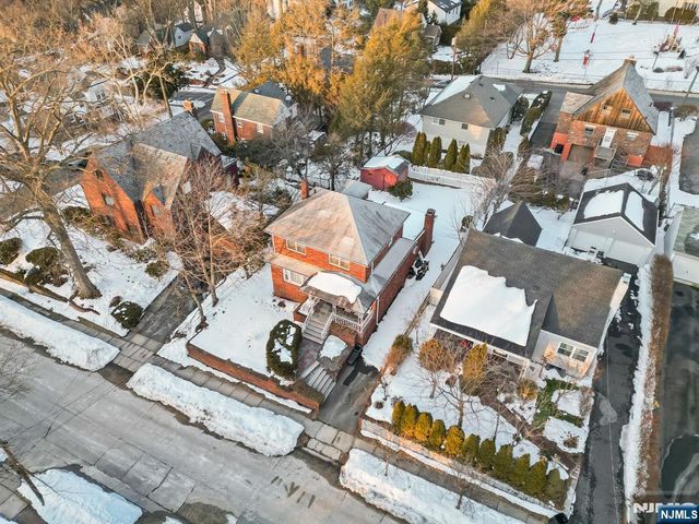 403 Hazlitt Avenue, Leonia, NJ 07605