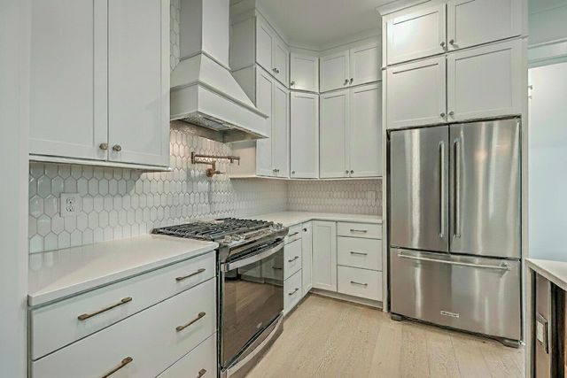 1032 Avenue Of Oaks, Charleston, SC 29407